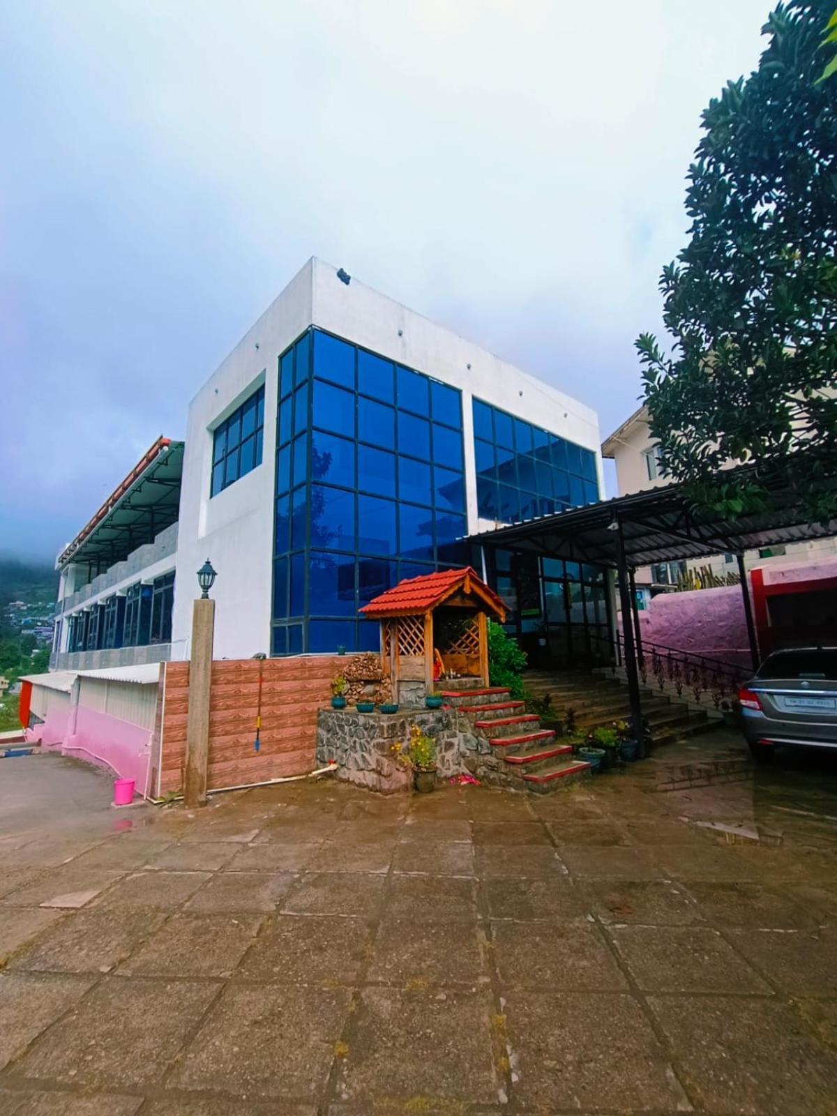 Vetrivel International By Brown Tree Resorts Kodaikanal Exterior foto