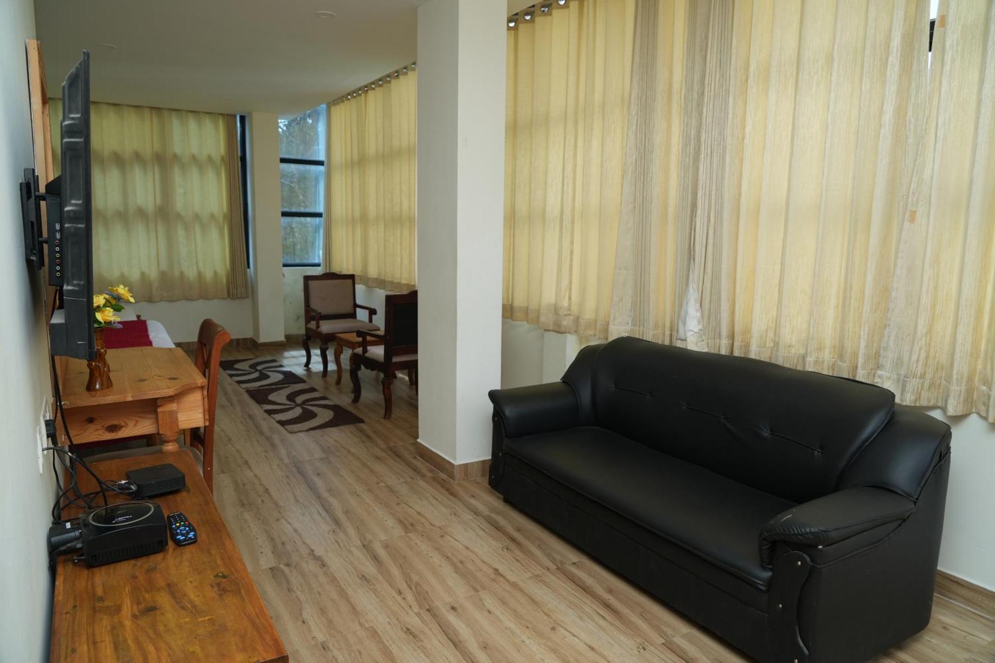 Vetrivel International By Brown Tree Resorts Kodaikanal Exterior foto