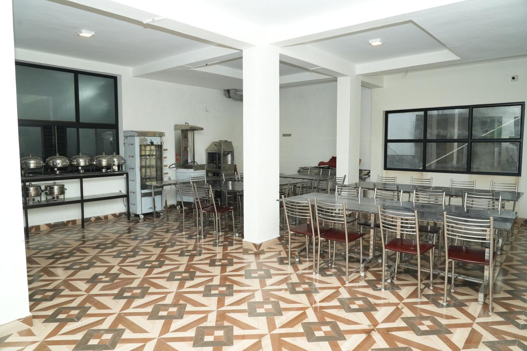Vetrivel International By Brown Tree Resorts Kodaikanal Exterior foto